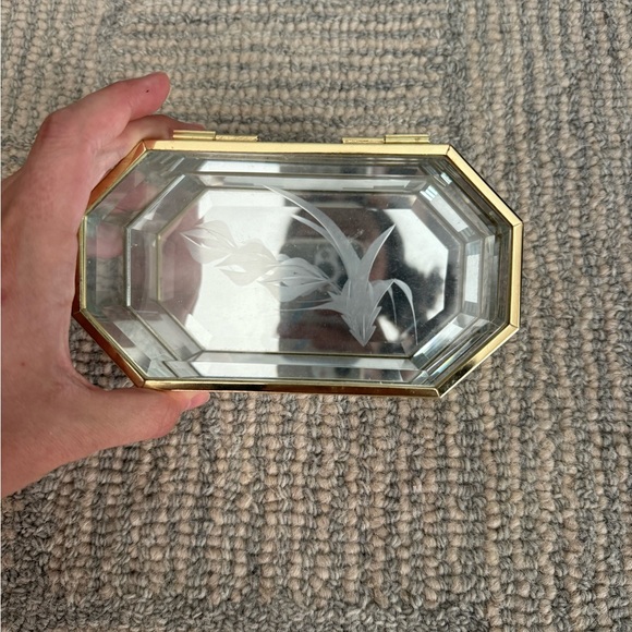 Vintage inspired jewelry box - Picture 2 of 2